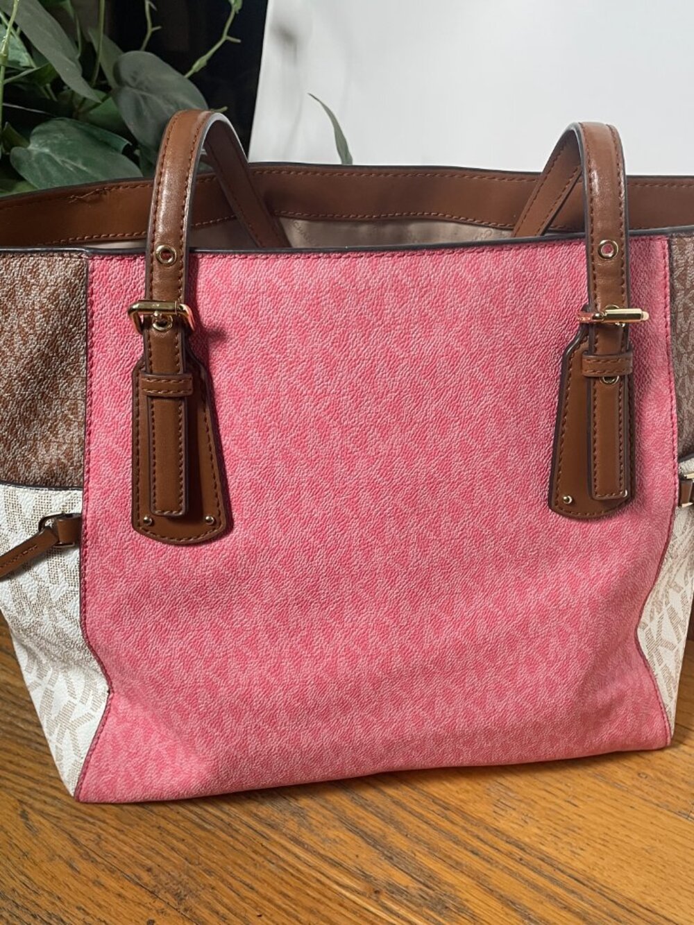 Michael Kors Voyager East/West Tote Pink Color-blocked signature logo - Picture 4 of 16